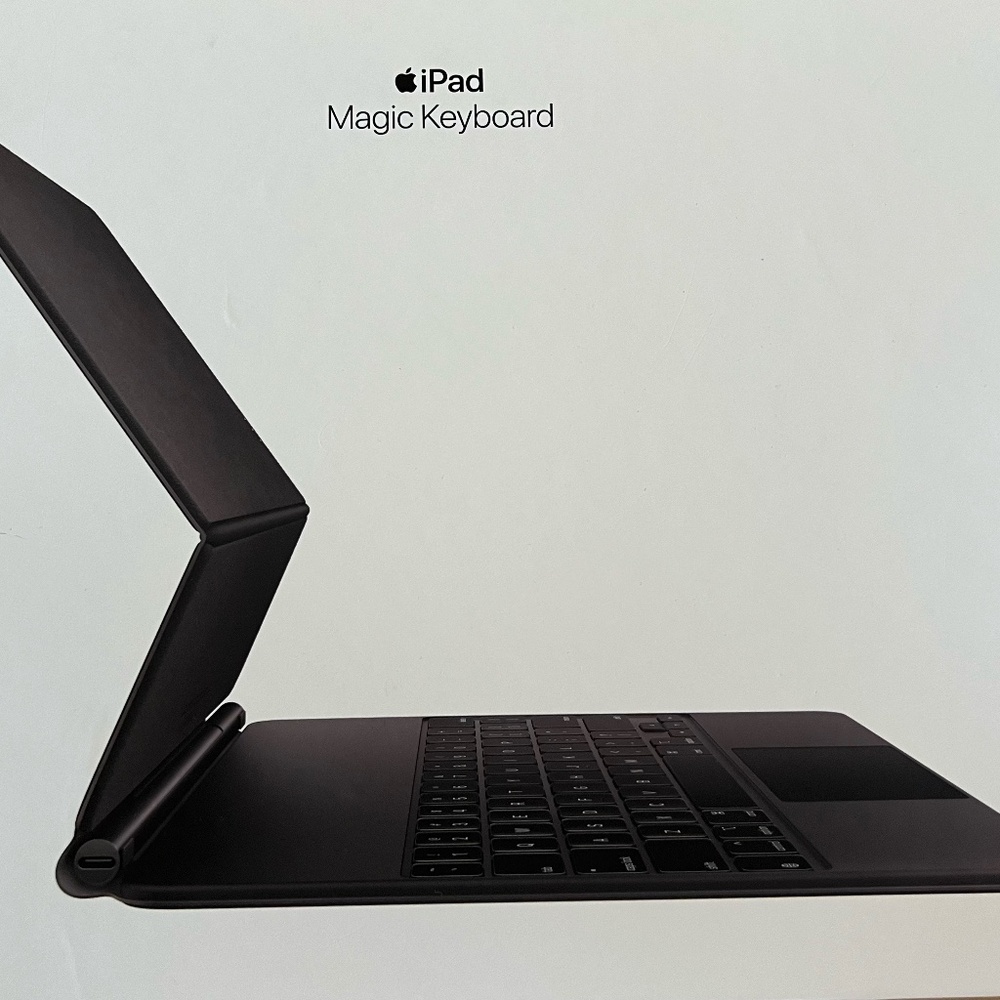 NWT - Apple iPad Magic Keyboard - Black